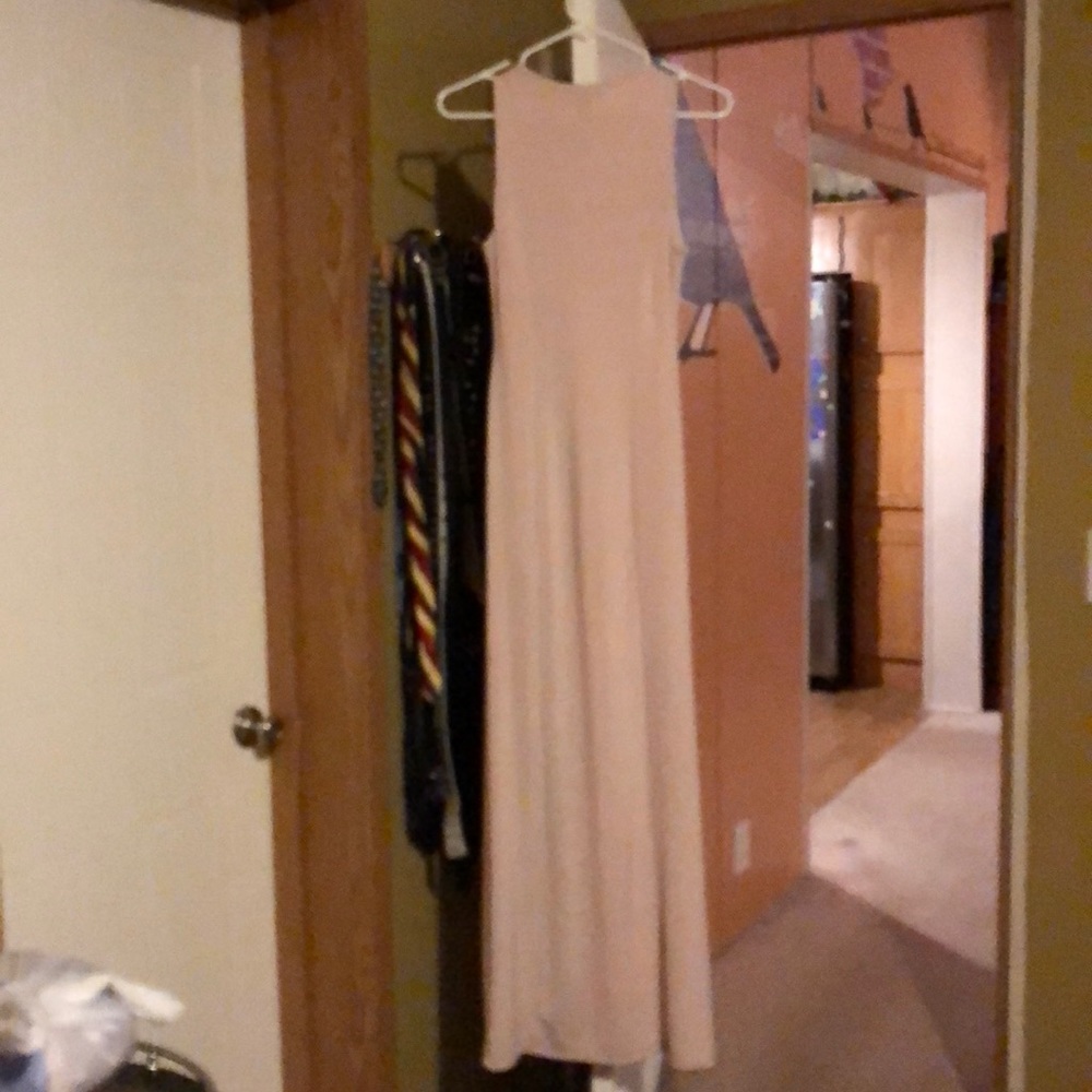 Dress - Picture 4 of 4